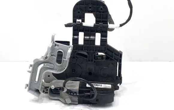 Hyundai ix20 Front door lock 813201K020