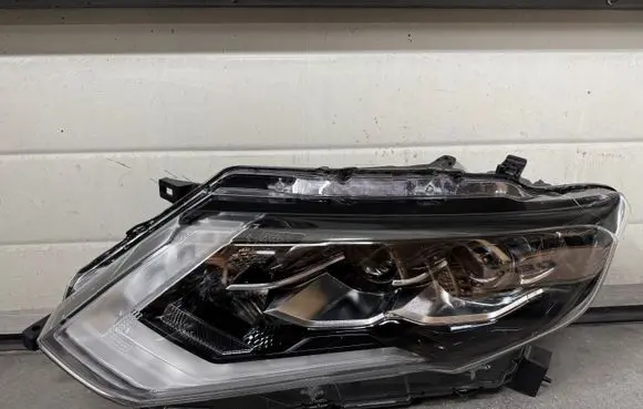 Nissan X-Trail T32 Headlight/headlamp XTRAILT32FULLLED