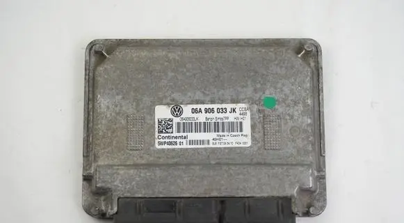 Volkswagen Golf VI Engine control unit/module 06A906033JK 5WP40626