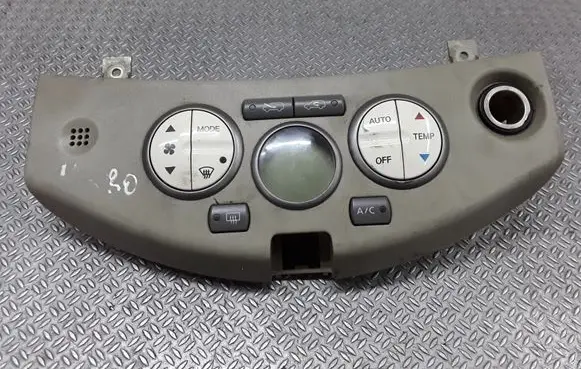 Nissan Micra Climate control unit 27500AX700