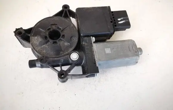 Opel Crossland X Front door window regulator motor 0130824075 1137328865