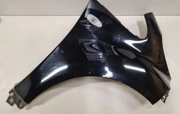 Peugeot iOn Fender