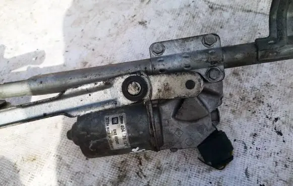 Opel Zafira B Wiper motor 404976