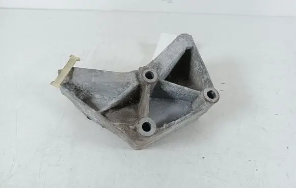 Ford Ranger Engine mounting bracket F37A10039E2A