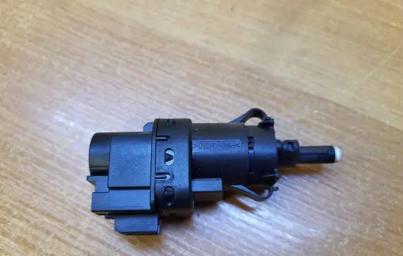 Volvo V70 Brake pedal sensor switch 3M5T13480AC