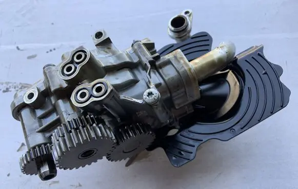 Audi A7 S7 4G Oil pump 079115103BE 057115105BE 079115203J