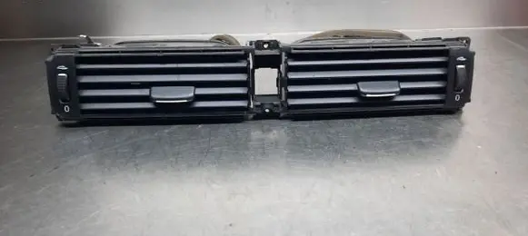 Volvo V70 Dashboard side air vent grill/cover trim