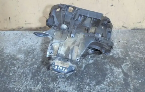 Renault Clio II Manual 4 speed gearbox JB1926