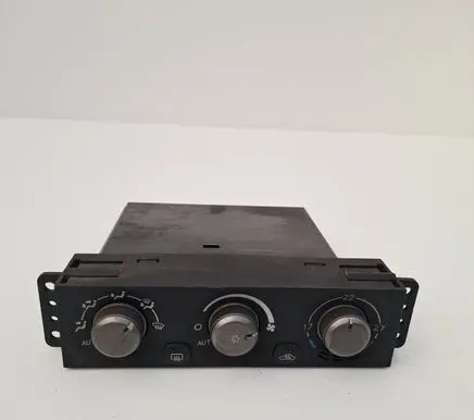 Mitsubishi Pajero Climate control unit MR958005