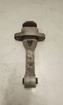Engine mount bracket