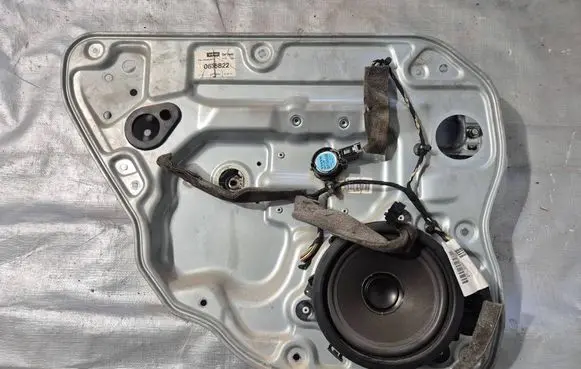 Volvo V50 Rear window lifting mechanism without motor 992673101