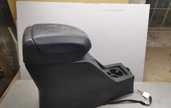 Chevrolet Captiva Armrest PD052481