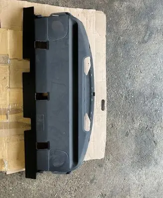 Parcel shelf