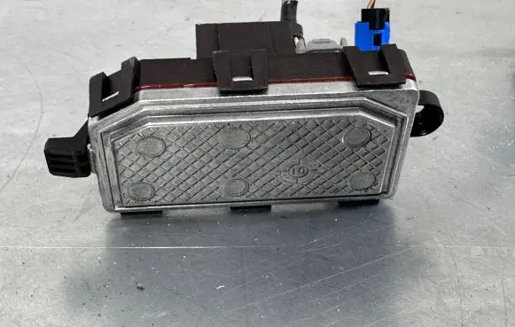 Ford C-MAX II Heater blower motor/fan resistor AV6N19E624AB
