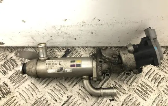 Land Rover Discovery 3 - LR3 EGR valve 4R8Q9Y493BJ