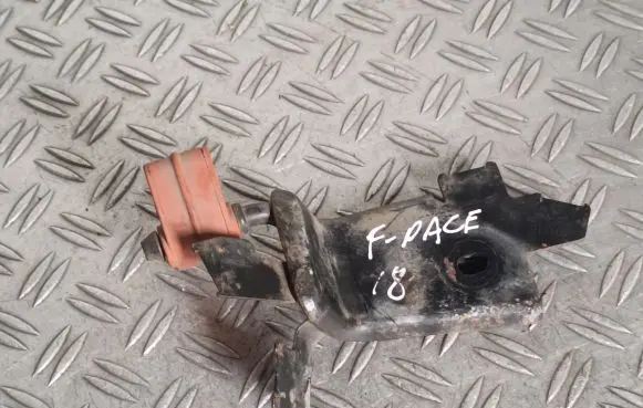 Jaguar F-Pace Muffler mount bracket/holder GX735A024CC