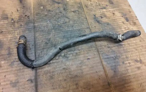 Toyota Corolla Verso E121 Engine coolant pipe/hose