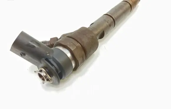 Fuel injector