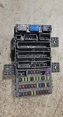 Honda Civic Fuse module 37832LN SMGS230 A000011