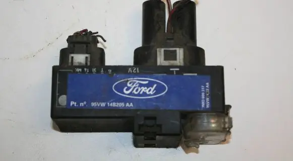 Ford Galaxy Coolant fan relay 7MO000317