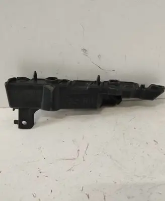 Audi A6 C7 Front bumper mounting bracket 4G0807284