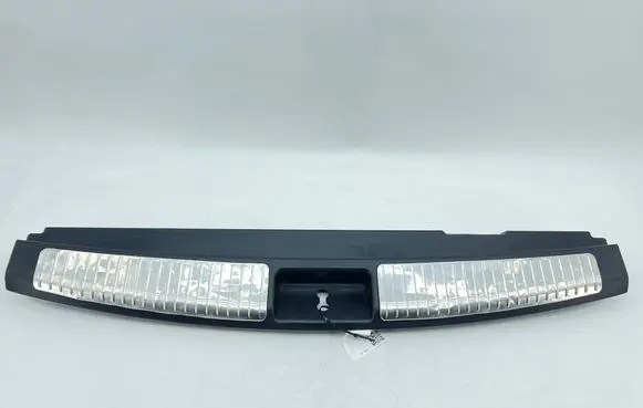 Mercedes-Benz ML W164 Trunk/boot sill cover protection A1646900987