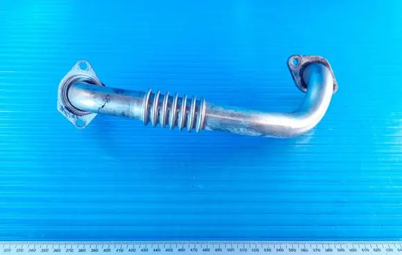 Ford Fiesta Engine coolant pipe/hose FM5Q9D477AA