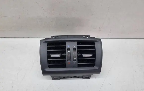 BMW X3 F25 Dashboard side air vent grill/cover trim 17238711