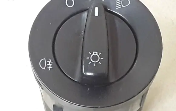 Volkswagen PASSAT B5.5 Light switch 1C0941531