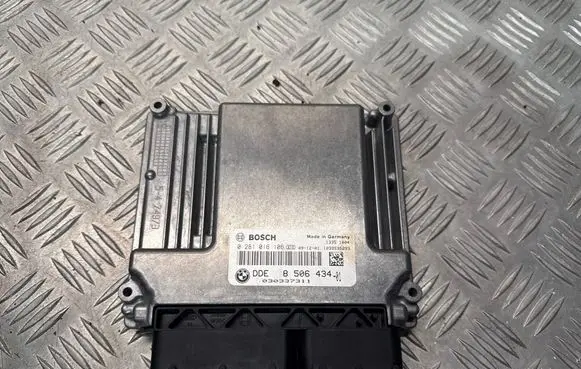 BMW 3 E90 E91 Engine control unit/module 8506434