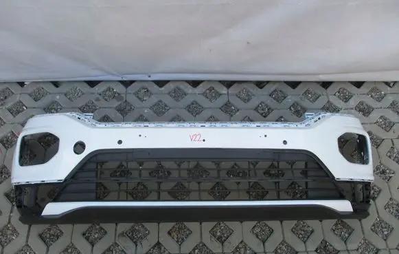 Volkswagen T-Roc Front bumper 2GA807903B