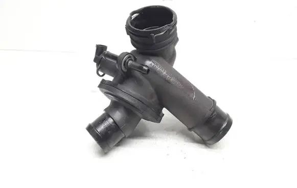 Mercedes-Benz E C207 W207 Thermostat/thermostat housing A6512000615