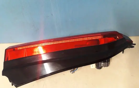 Toyota RAV 4 (XA50) Tailgate rear/tail lights 8158042090