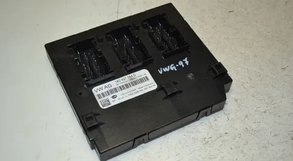 Volkswagen Golf VI Comfort/convenience module 1K0937084D 5DK00965006