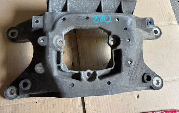 Audi A4 S4 B8 8K Gearbox mounting bracket 8K0399263K