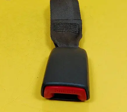 Nissan Cube Z11 Rear seatbelt buckle E034501