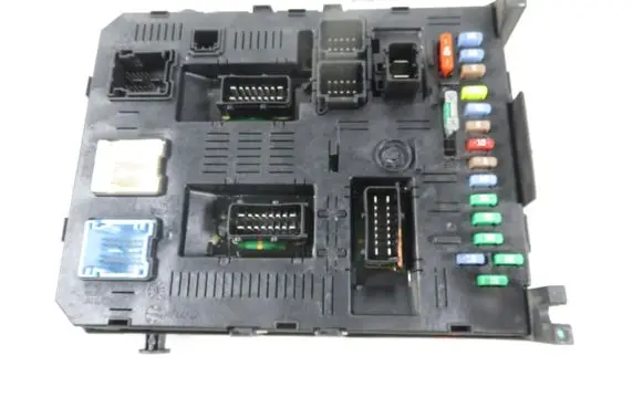 Peugeot 307 Central body control module 9663510180