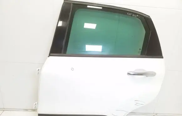 Fiat 500L Rear door