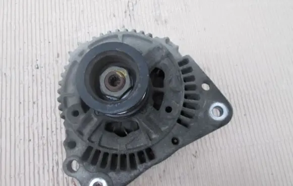 Volkswagen Polo III 6N 6N2 6NF Generator/alternator