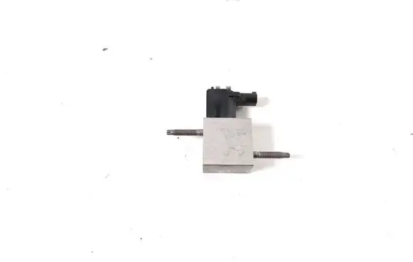 Mercedes-Benz CLA C118 X118 Air conditioning (A/C) expansion valve A2058300206