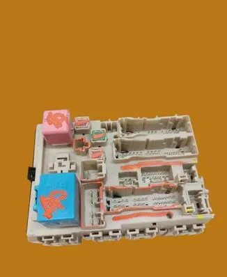 Toyota Avensis T270 Fuse box set 82730-05140C