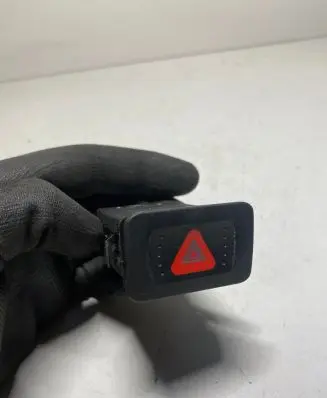 Volkswagen Golf IV Hazard light switch 1J0953235D 1J0953235H 1J0953235J