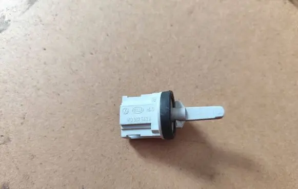 Volkswagen Golf V Interior temperature sensor 1K0907543A 260820251410