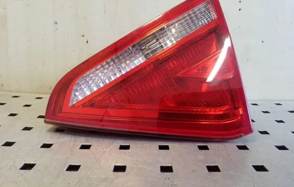 Audi A5 Sportback 8TA Tailgate rear/tail lights 8T0945094