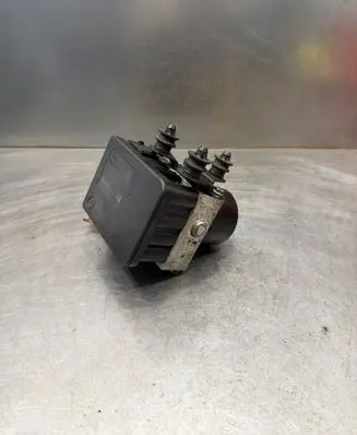 Volkswagen Golf V ABS Pump 1K0907379AC 00005305H0 10096003593