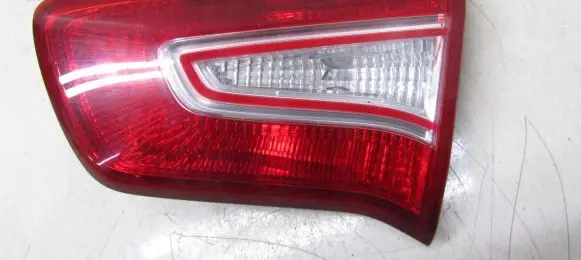 KIA Sportage Tailgate rear/tail lights