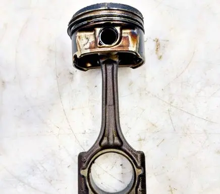 Audi A3 S3 8P Piston with connecting rod 82L143