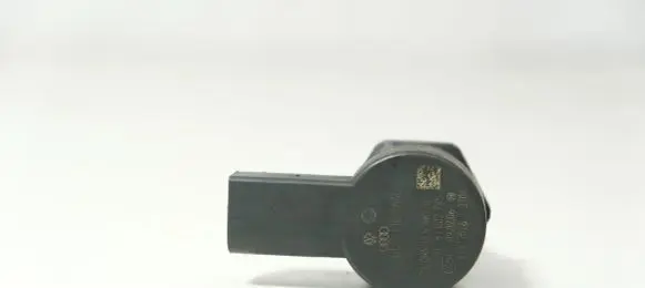 Audi A6 S6 C6 4F Fuel pressure regulator 057130764C