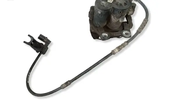BMW 2 F46 Rear brake caliper 6798957