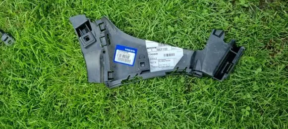 Volvo C30 Rear bumper mounting bracket 31265649